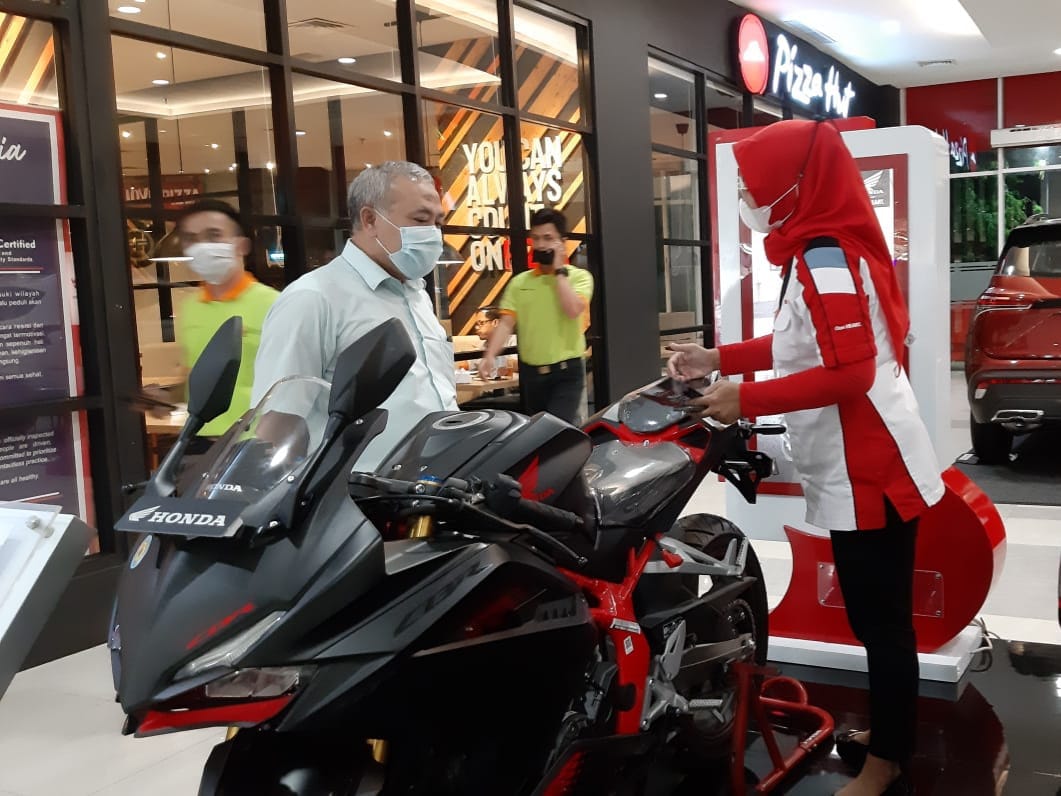 Honda Sport Motoshow Gresik Hadirkan Berbagai Motor Sport Honda.